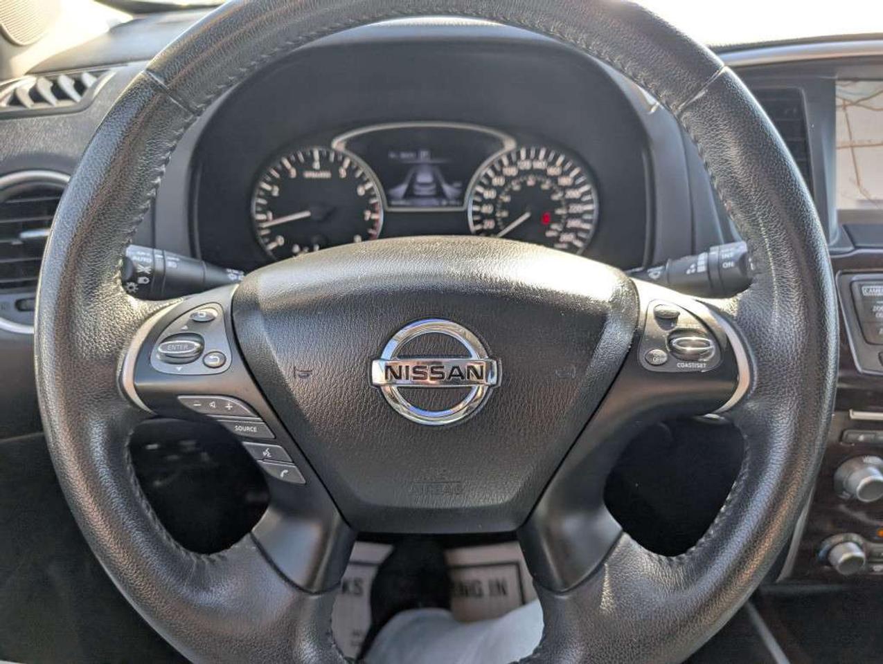 2016 Nissan Pathfinder SL NAV LEATHER PANOROOF CAMERA HTD SEATS Photo