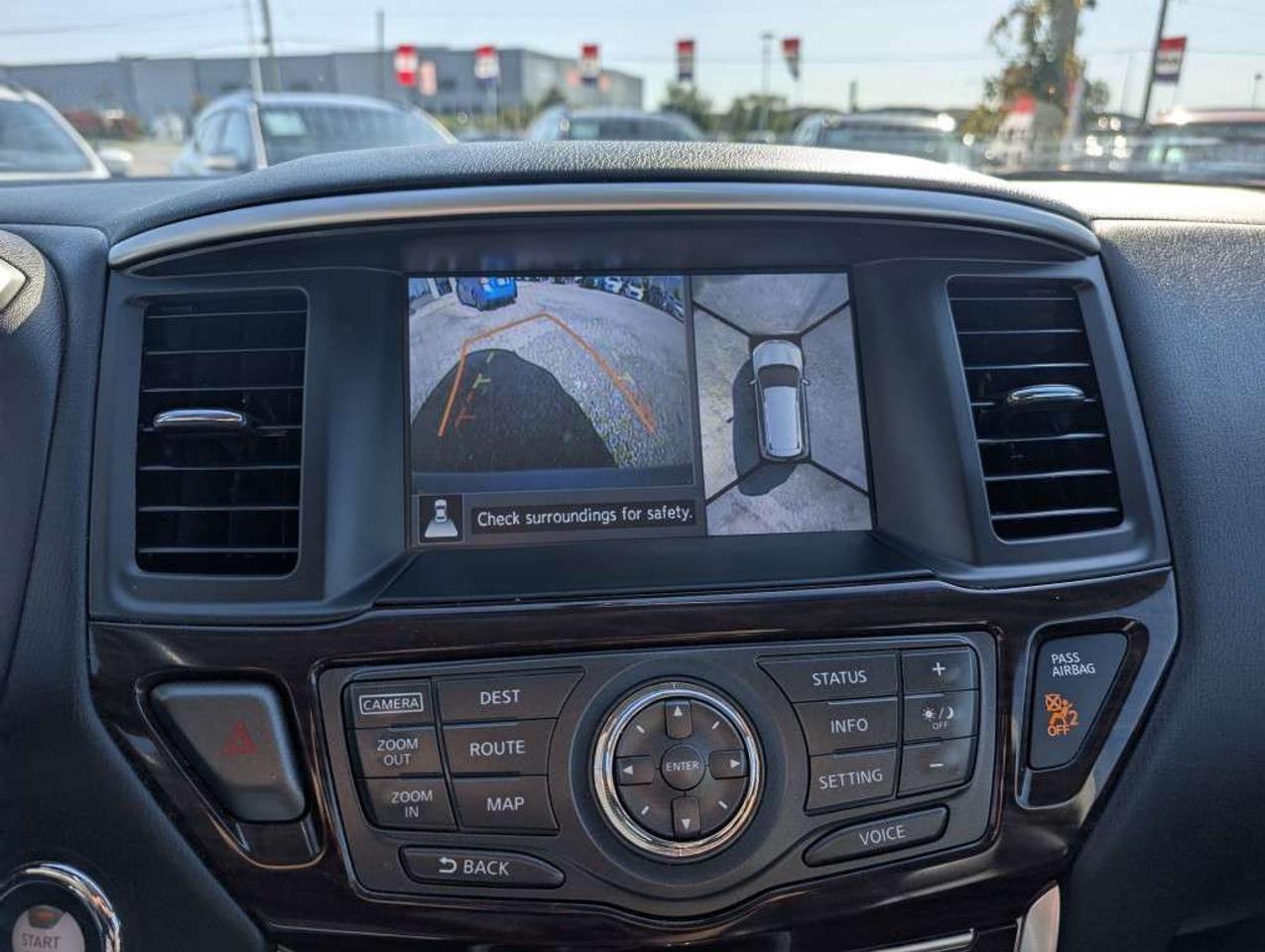 2016 Nissan Pathfinder SL NAV LEATHER PANOROOF CAMERA HTD SEATS Photo