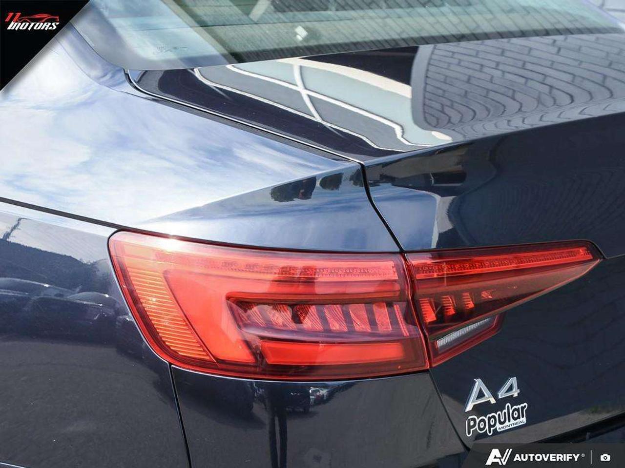 2017 Audi A4 4dr Sdn Komfort quattro   MANUAL Photo