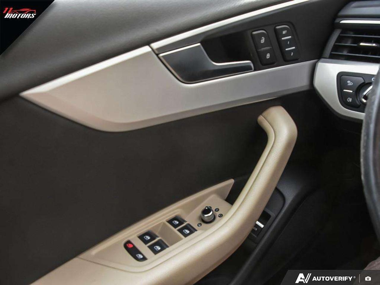 2017 Audi A4 4dr Sdn Komfort quattro   MANUAL Photo