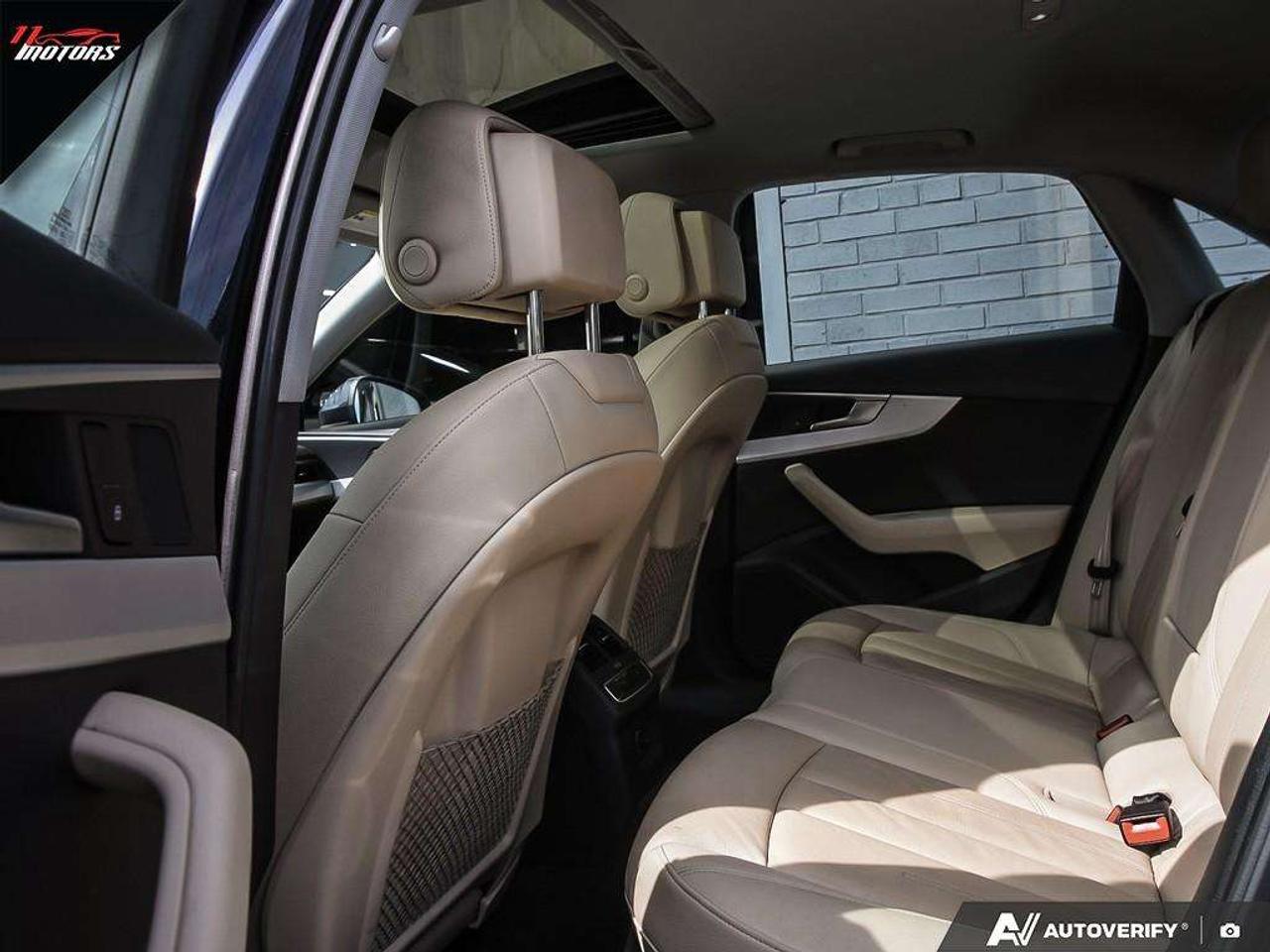2017 Audi A4 4dr Sdn Komfort quattro   MANUAL Photo
