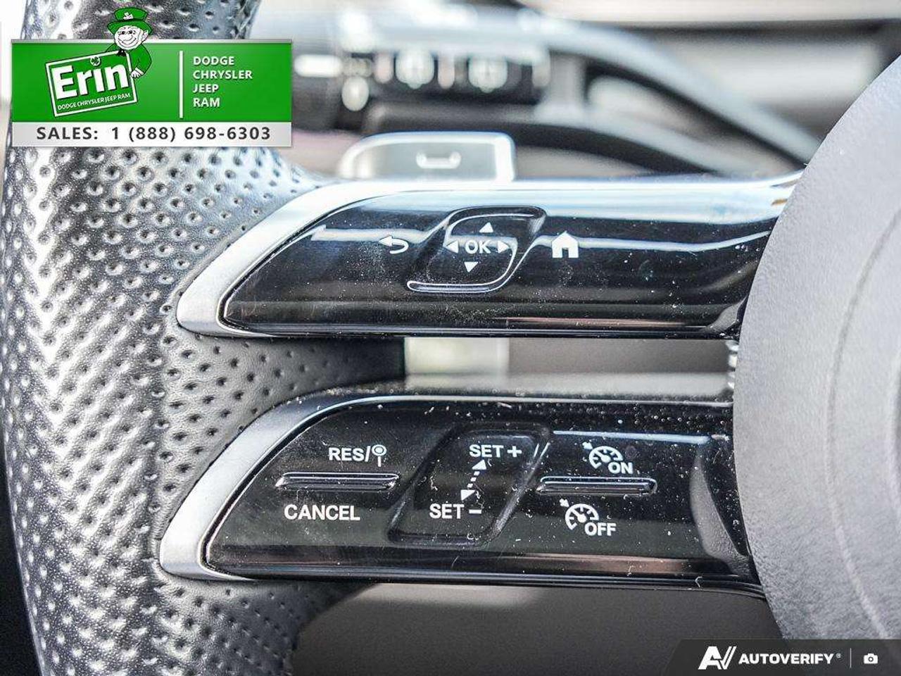 2023 Mercedes-Benz GLC PREMIUM ENHANCE PKG NAVI PANO NEW TIRES Photo