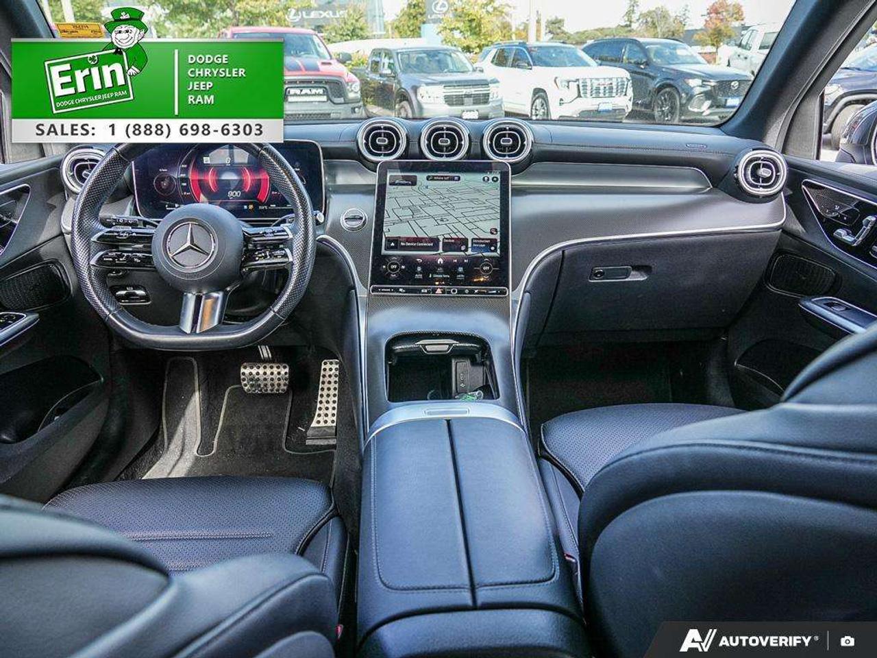 2023 Mercedes-Benz GLC PREMIUM ENHANCE PKG NAVI PANO NEW TIRES Photo