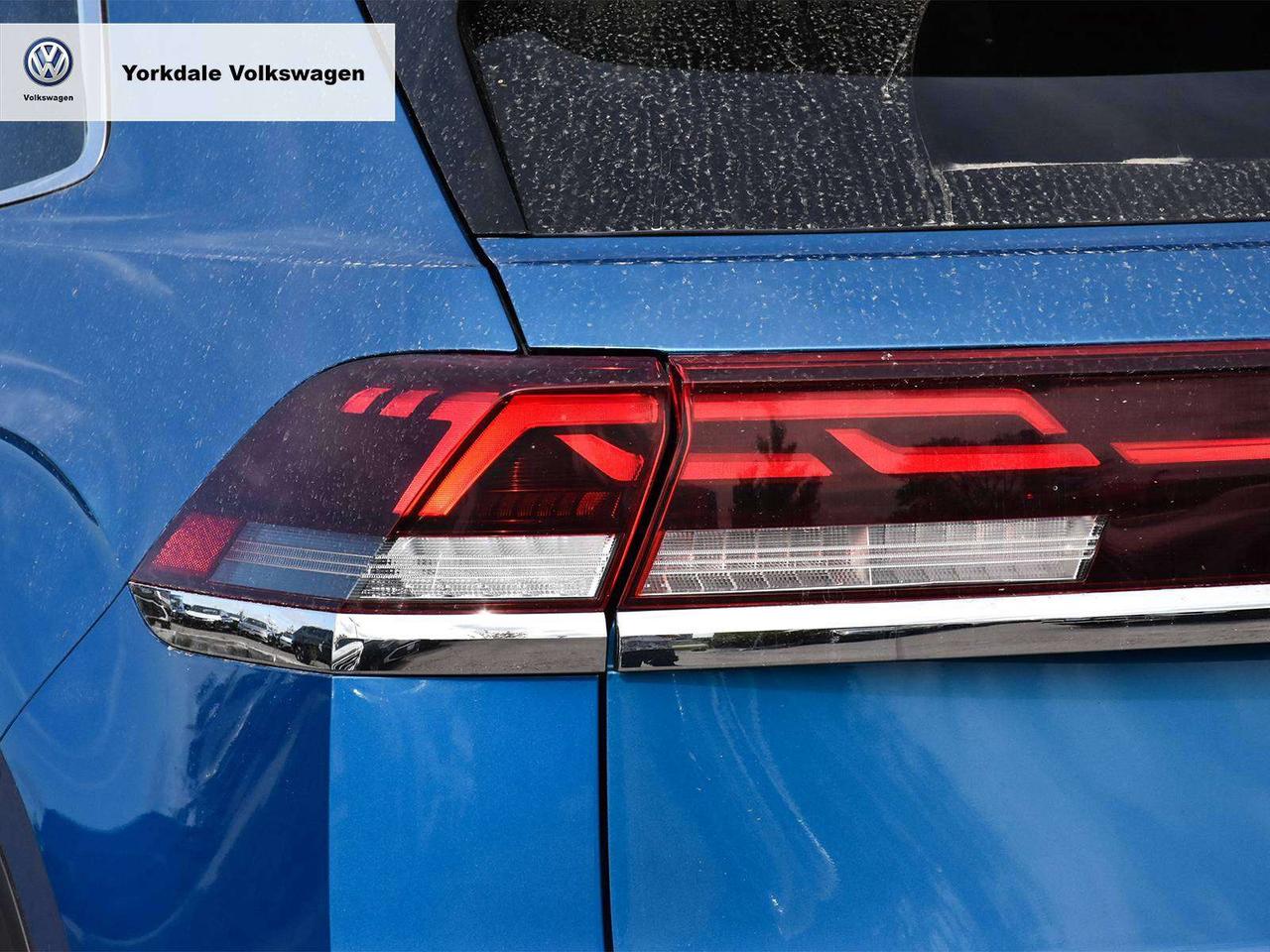 2024 Volkswagen Atlas EXECLINE Photo