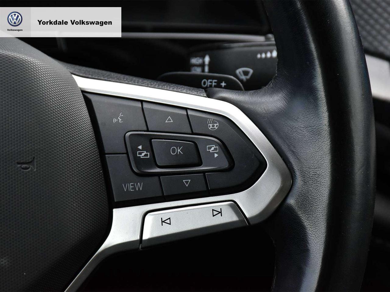 2024 Volkswagen Atlas EXECLINE Photo