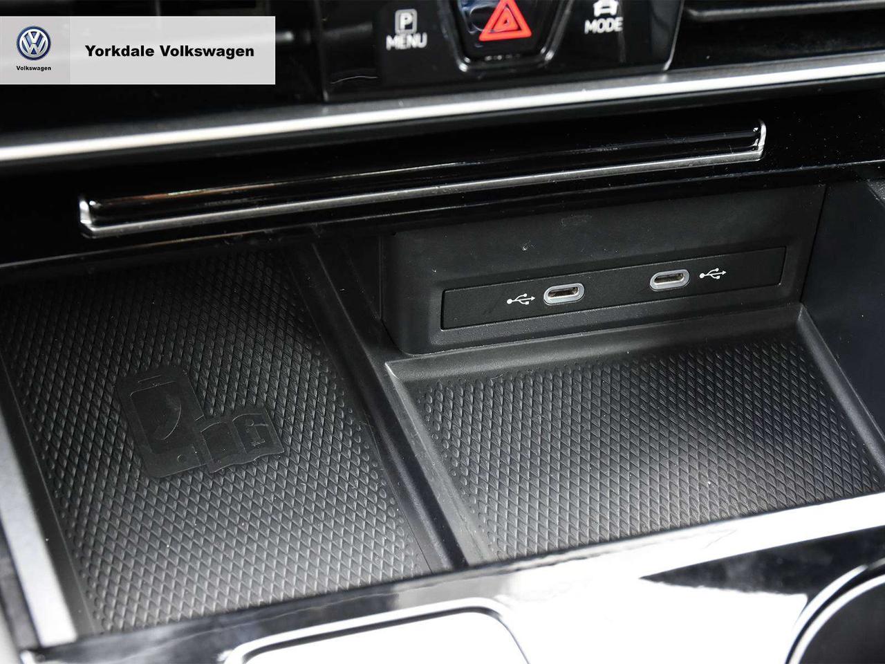 2024 Volkswagen Atlas EXECLINE Photo