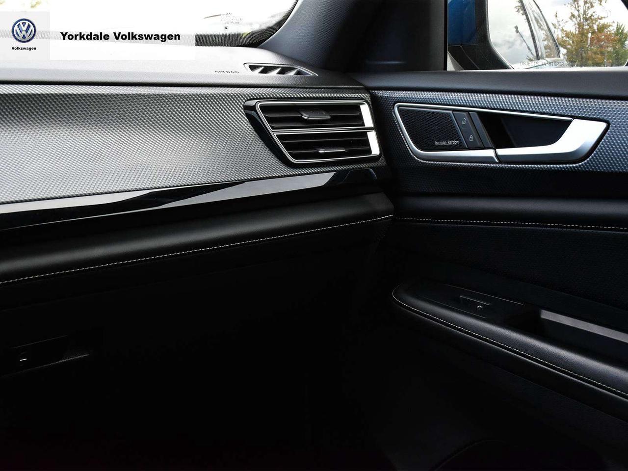 2024 Volkswagen Atlas EXECLINE Photo
