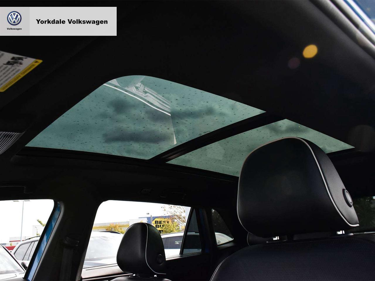 2024 Volkswagen Atlas EXECLINE Photo