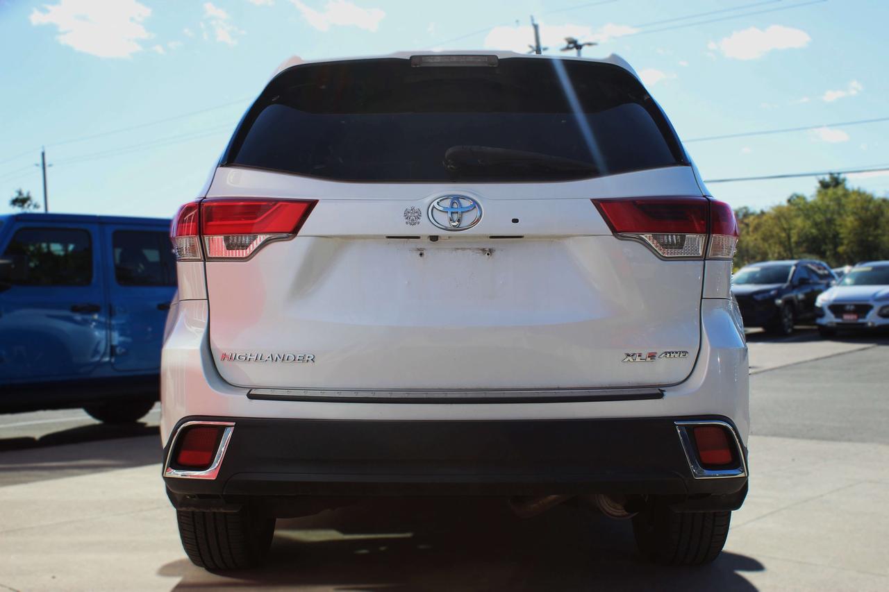 2019 Toyota Highlander XLE AWD Photo