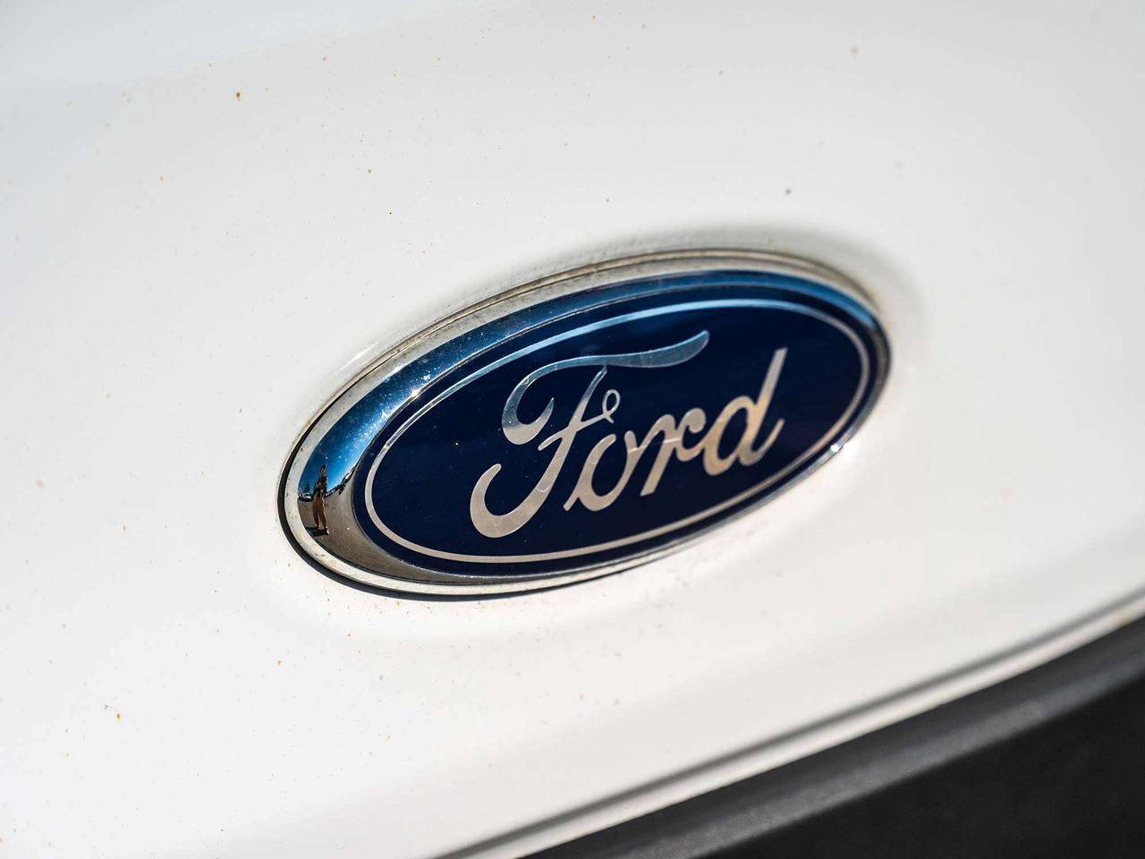 2023 Ford Transit-150 ENHANCED ACTIVE PARK ASST  REVERSE BRAKE ASST Photo