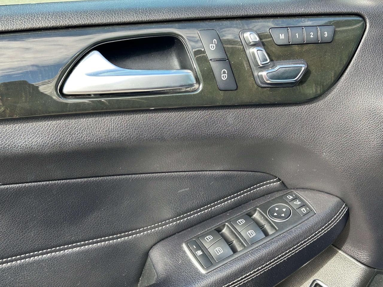 2018 Mercedes-Benz GLE 4MATIC Photo