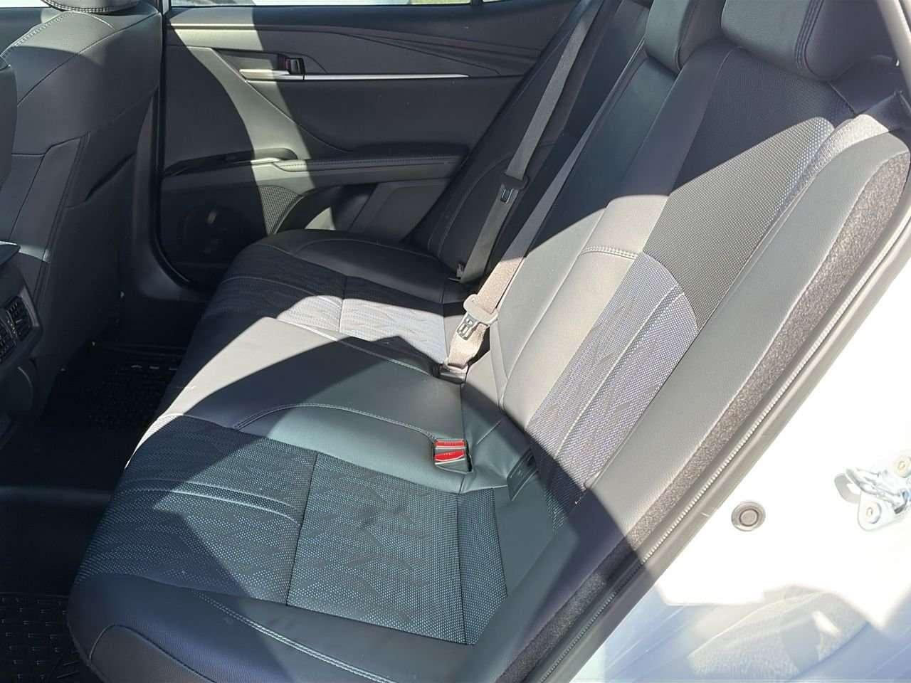 2026 Toyota Camry XSE AWD ONE OWNER   NO ACCIDENTS   LOW KMS   360 CAM   PANO SUNROOF   LTHR SEATS   JBL AUDIO Photo