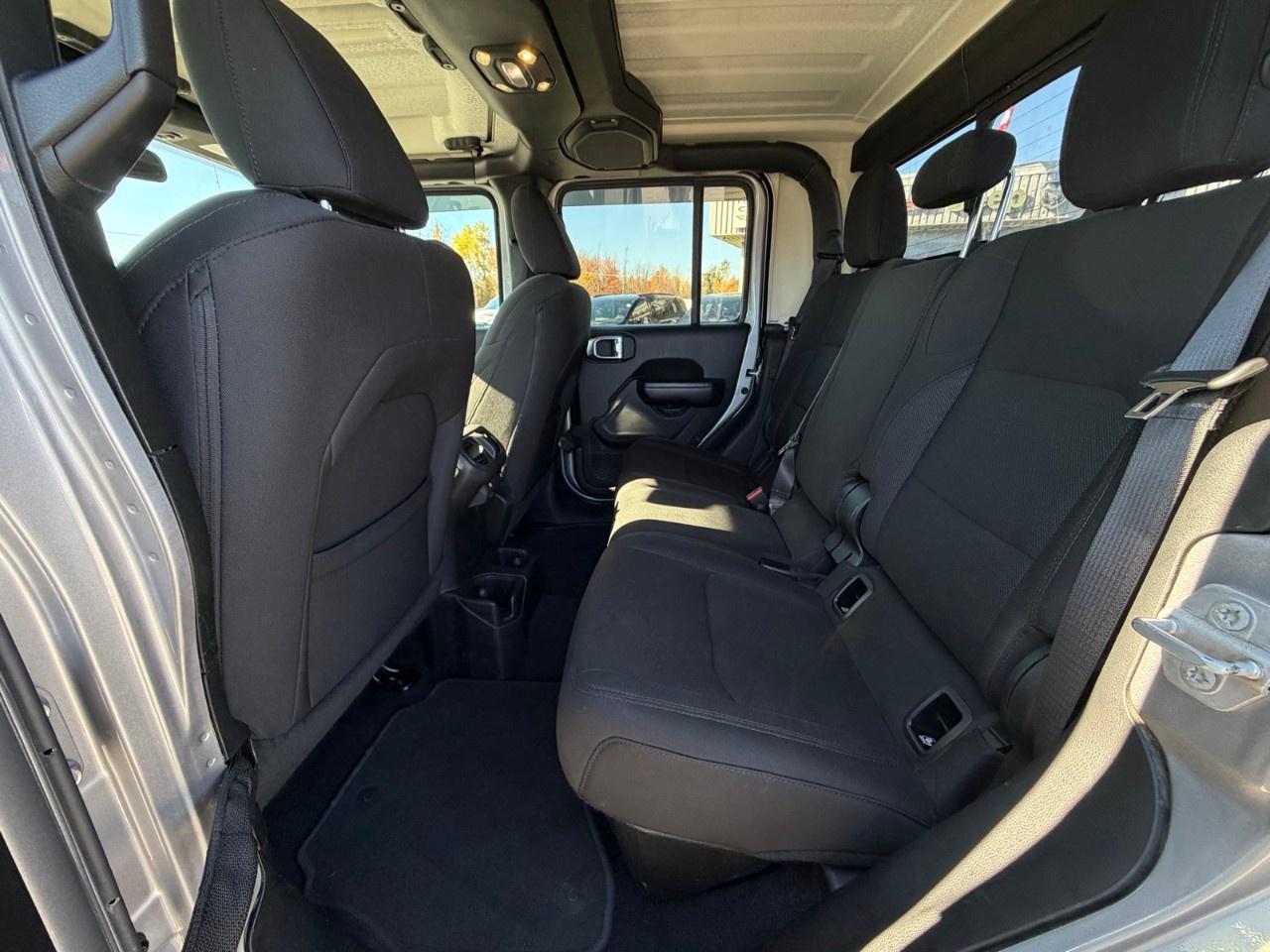 2020 Jeep Gladiator Sport S 4x4 Photo