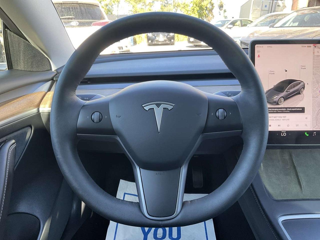 2022 Tesla Model 3 Standard Range - LEATHER! NAV! CAMERAS! EV RATES! Photo