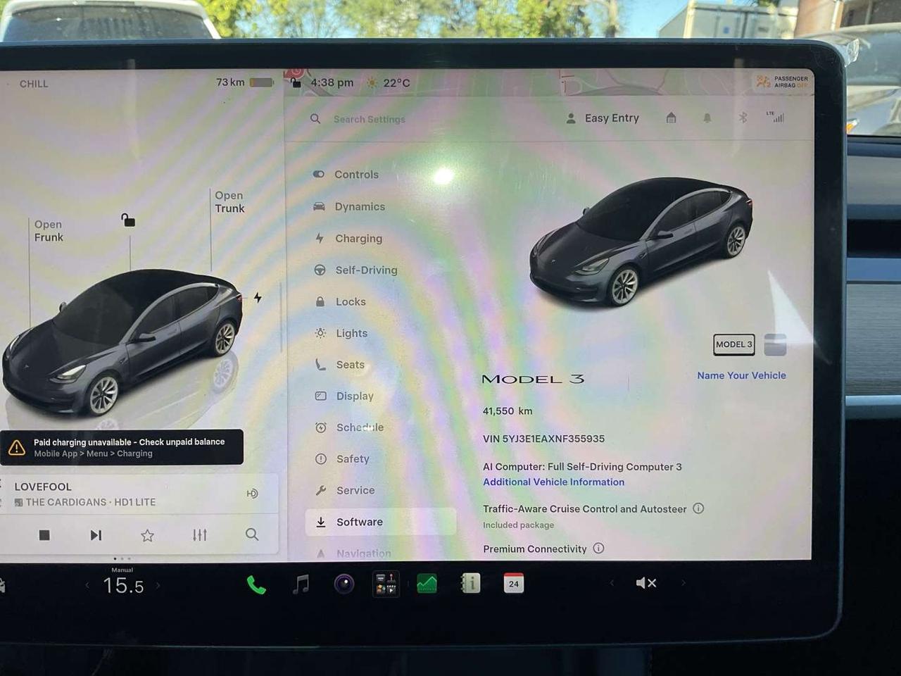 2022 Tesla Model 3 Standard Range - LEATHER! NAV! CAMERAS! EV RATES! Photo