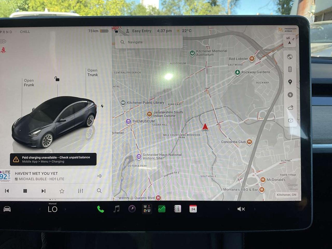 2022 Tesla Model 3 Standard Range - LEATHER! NAV! CAMERAS! EV RATES! Photo