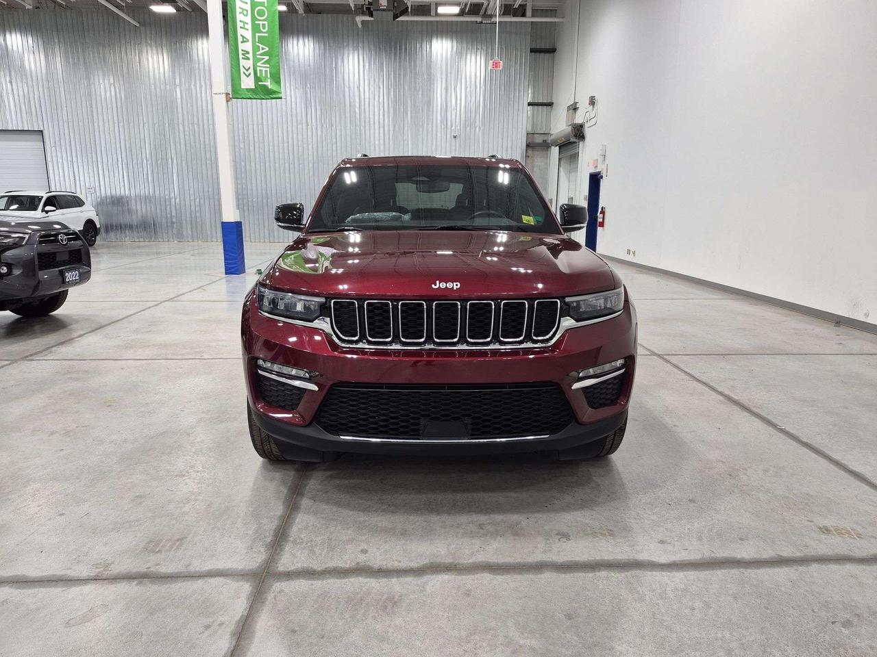 2024 Jeep Grand Cherokee Limited 4x4, Back Up Cam, Navi, Heated Seats! Photo