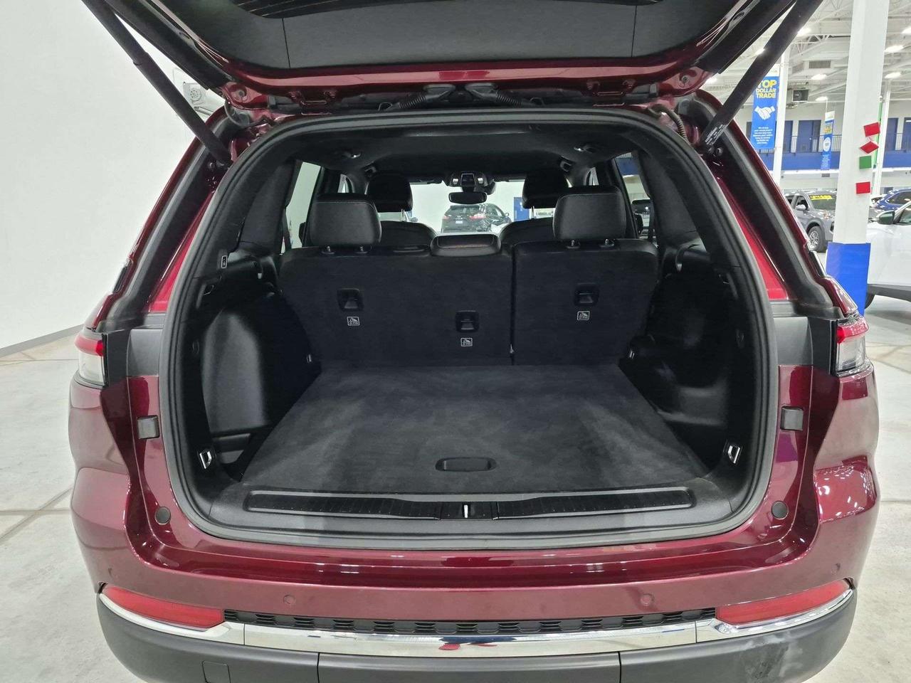 2024 Jeep Grand Cherokee Limited 4x4, Back Up Cam, Navi, Heated Seats! Photo