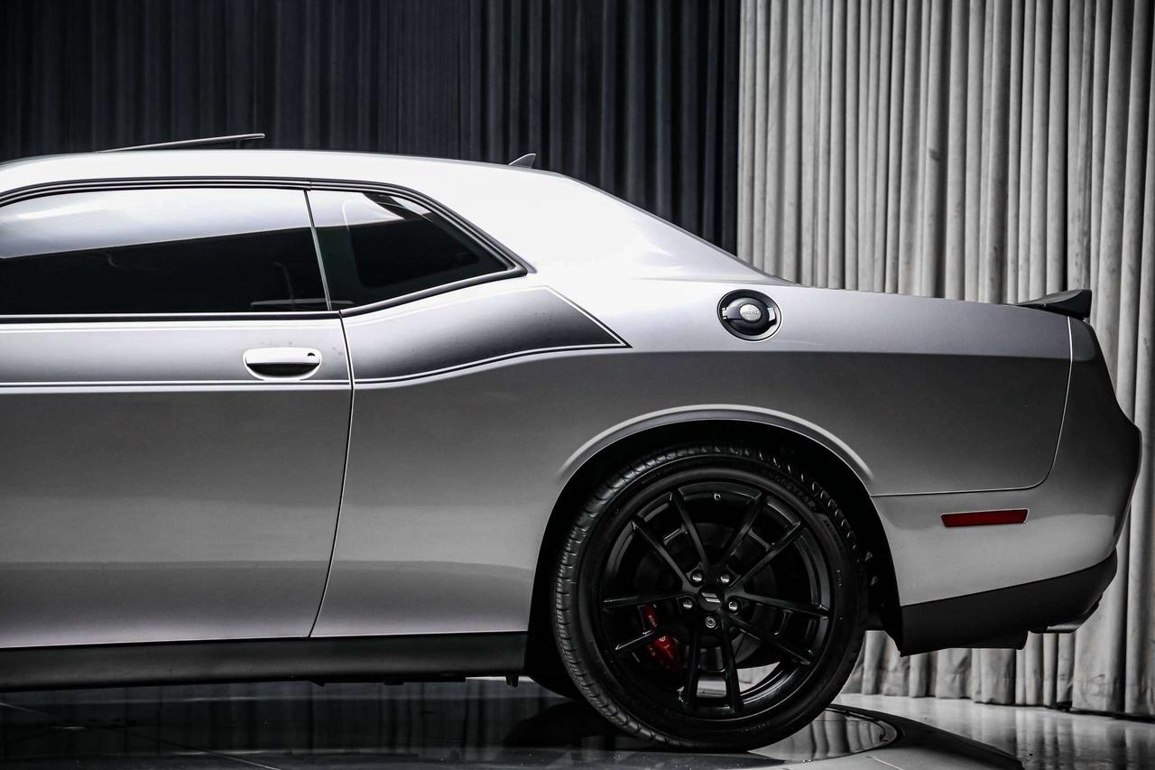 2018 Dodge Challenger SRT T/A 392 6.4L MANUAL BREMBO ROOF NOACCIDENT Photo