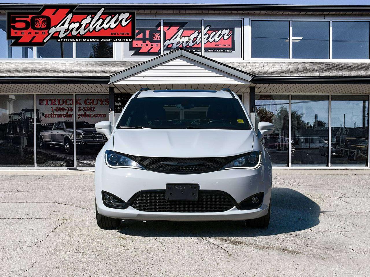 2020 Chrysler Pacifica LIMITED "S" APPEARANCE PACKAGE Photo5