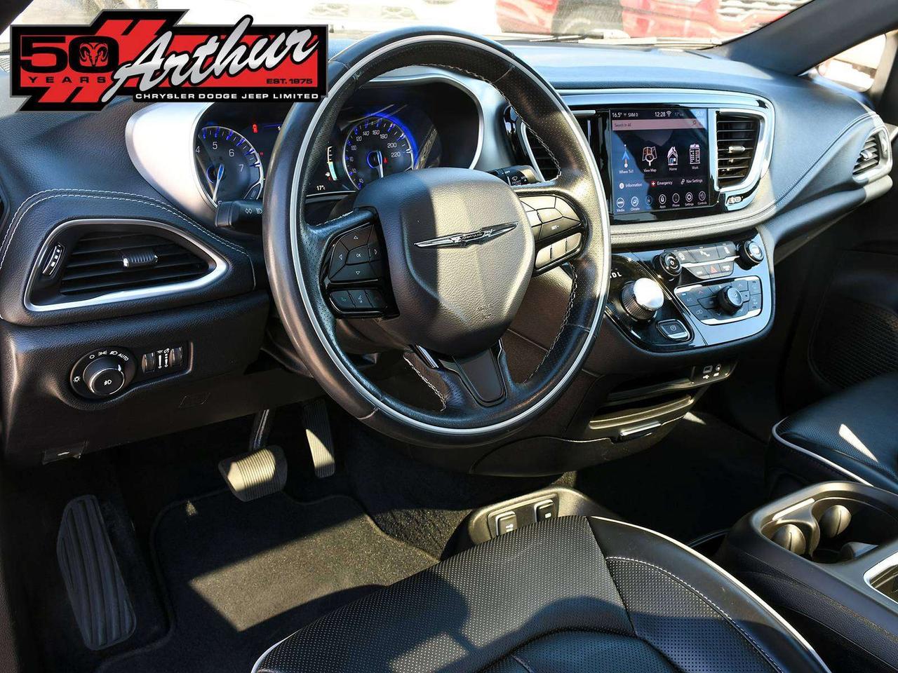 2020 Chrysler Pacifica LIMITED "S" APPEARANCE PACKAGE Photo