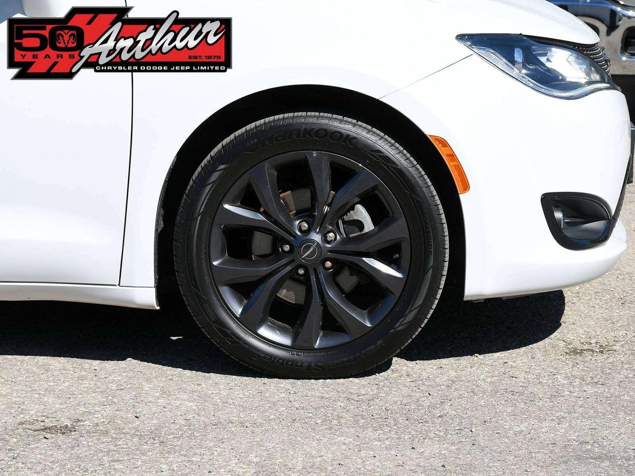 2020 Chrysler Pacifica LIMITED "S" APPEARANCE PACKAGE Photo