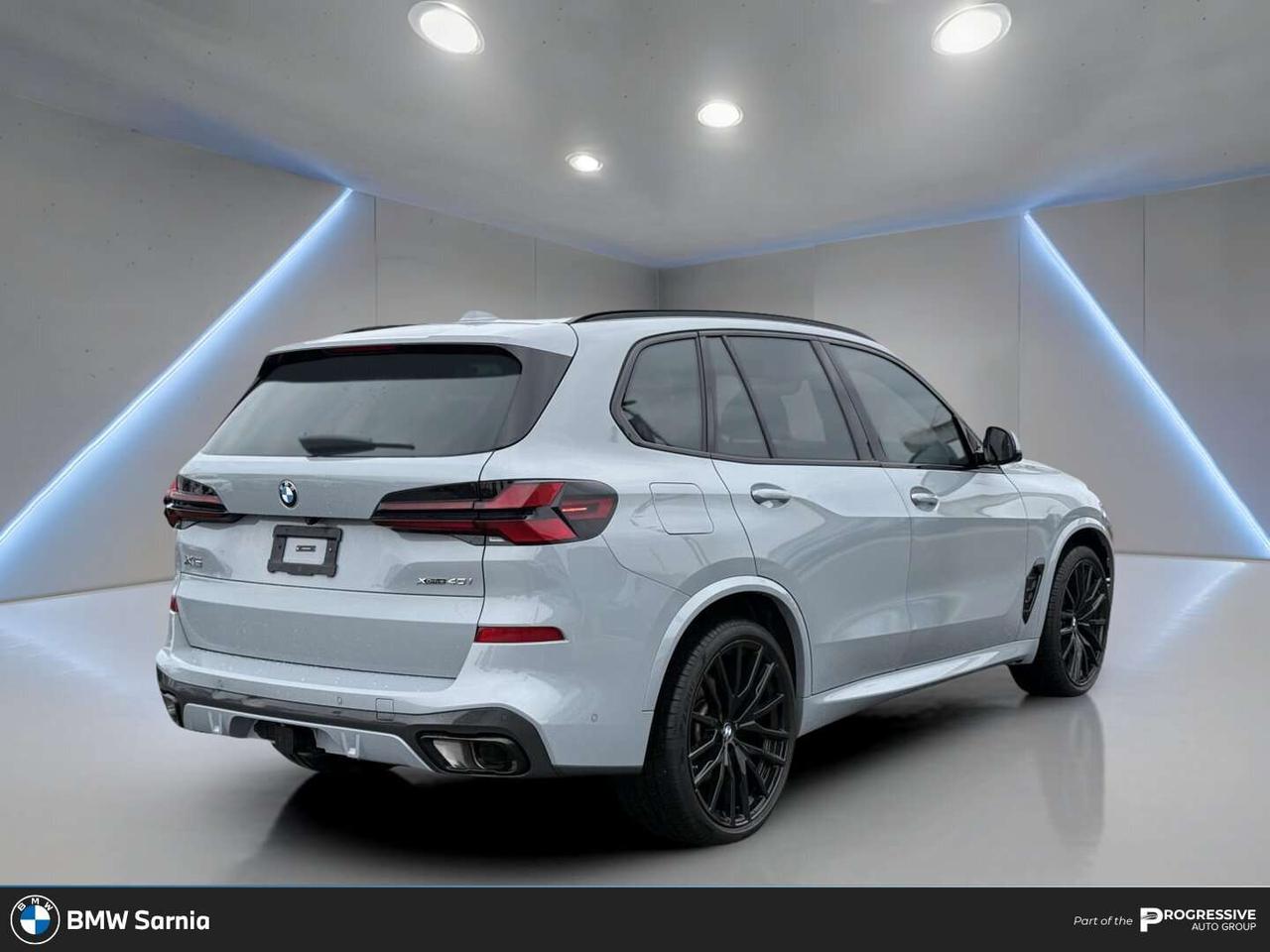 2024 BMW X5 XDRIVE40I   PREMIUM ENHANCED PACKAGE   M SPORT PACKAGE   M SPORT PRO   ADVANCED DRIVERS ASSISTANCE Photo