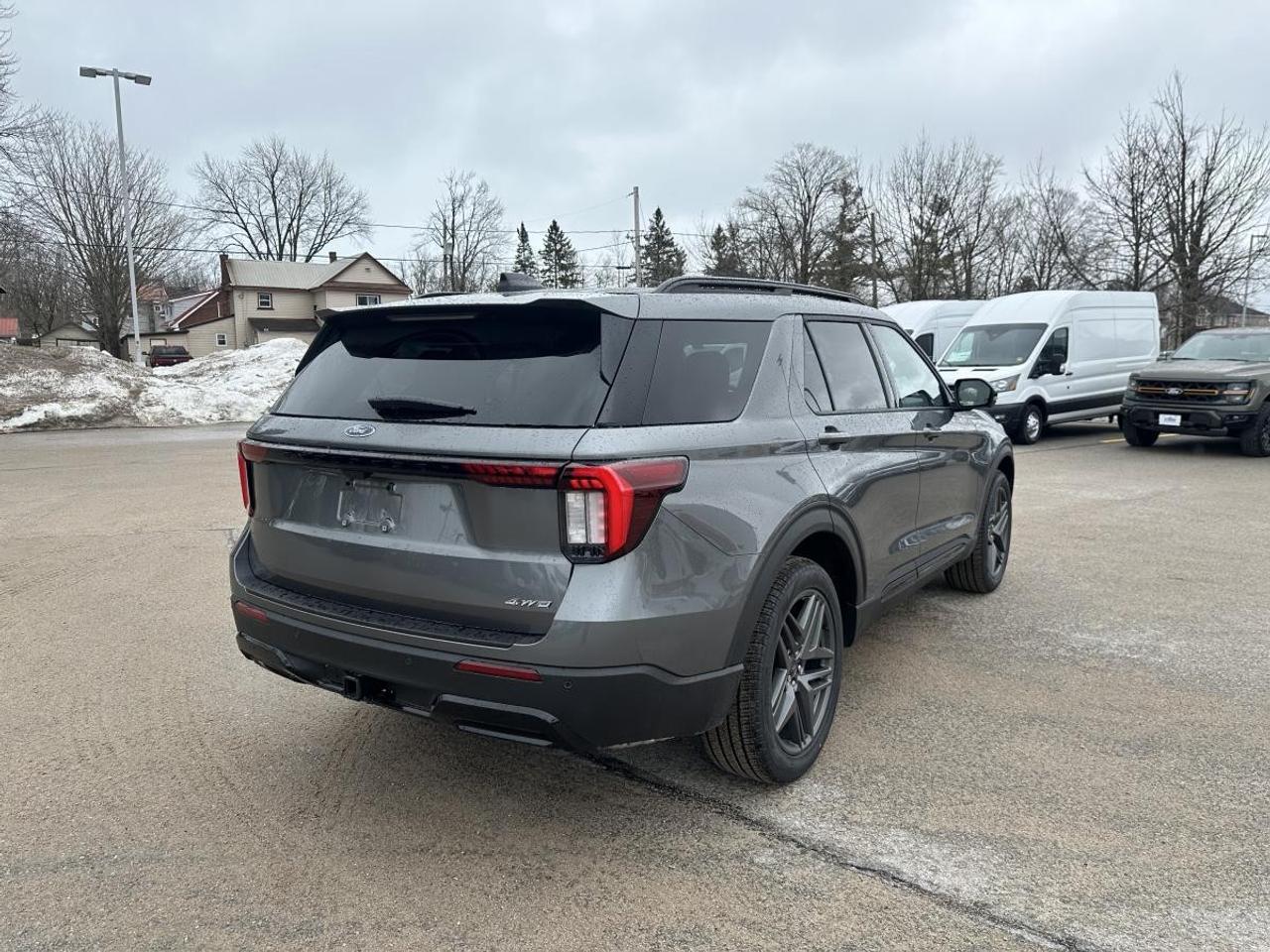 2026 Ford Explorer ST-Line 4WD Photo4