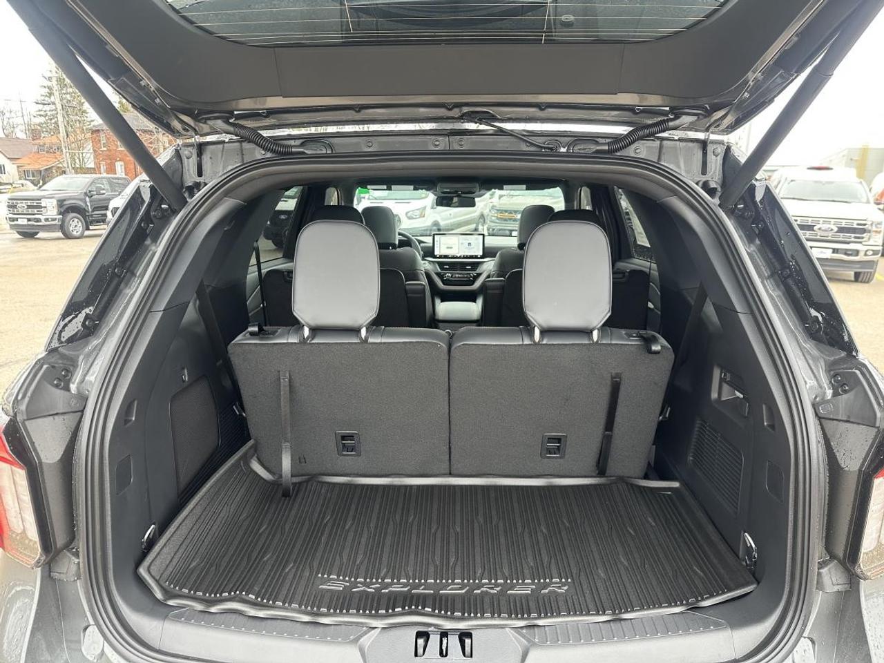 2026 Ford Explorer ST-Line 4WD Photo