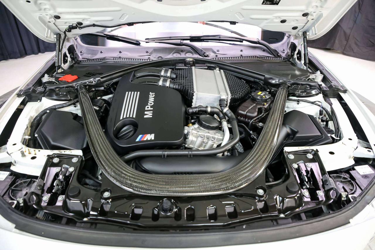 2016 BMW M4 MPERFORMANCEEXHUAST REDINT 1OWNER NOACCIDENTS Photo