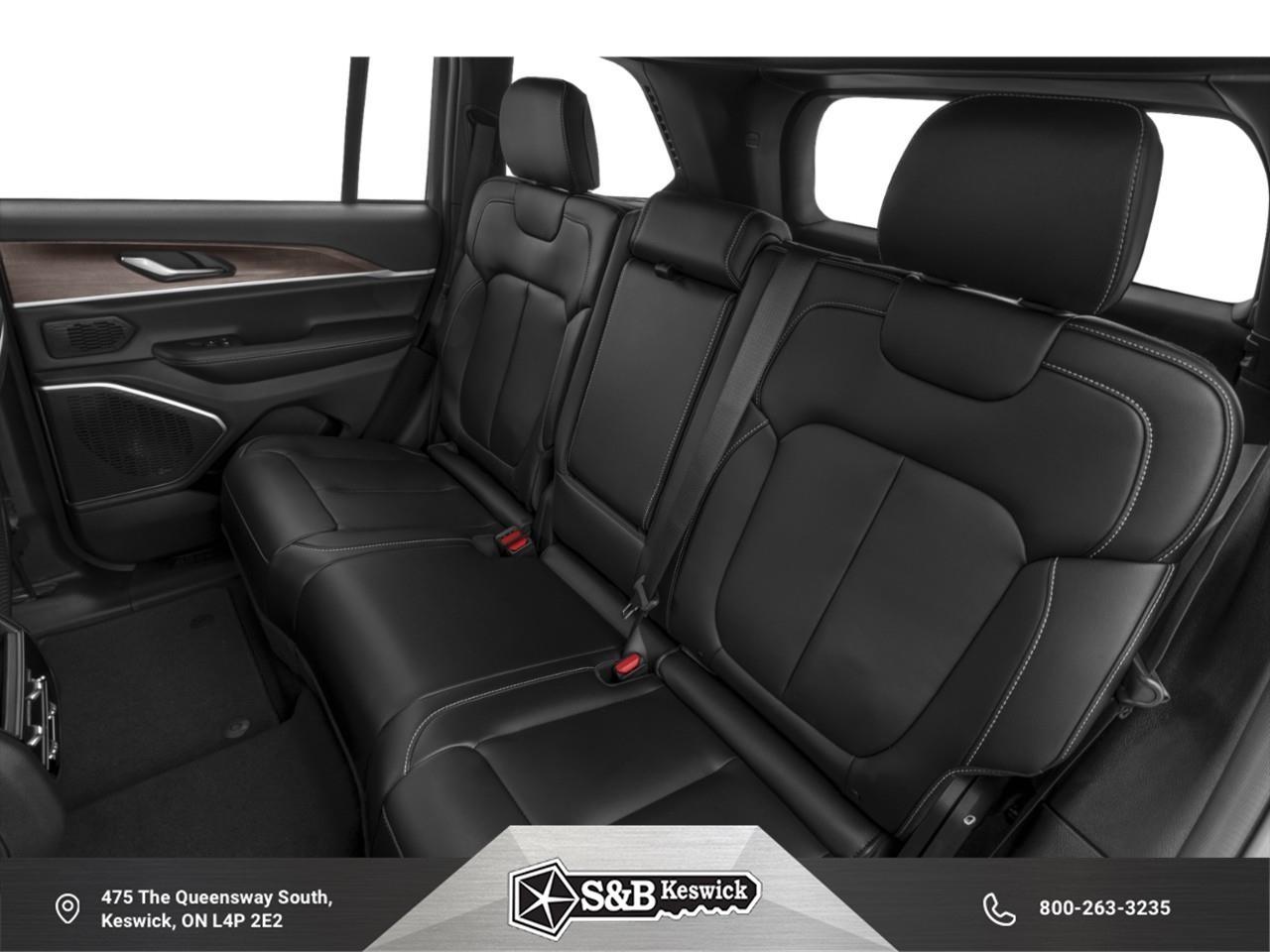 2027 Jeep Grand Cherokee Base 4dr 4x4 Photo