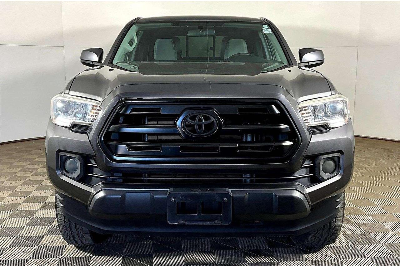 2016 Toyota Tacoma 2WD Access Cab I4 Auto SR+ Photo