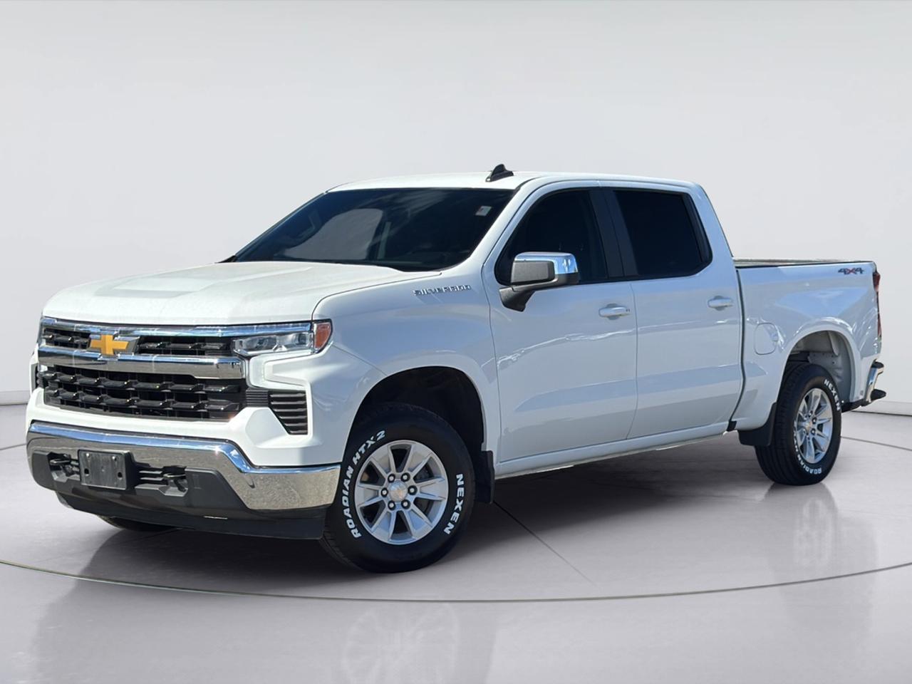 2025 Chevrolet Silverado 1500 LT1 Photo0