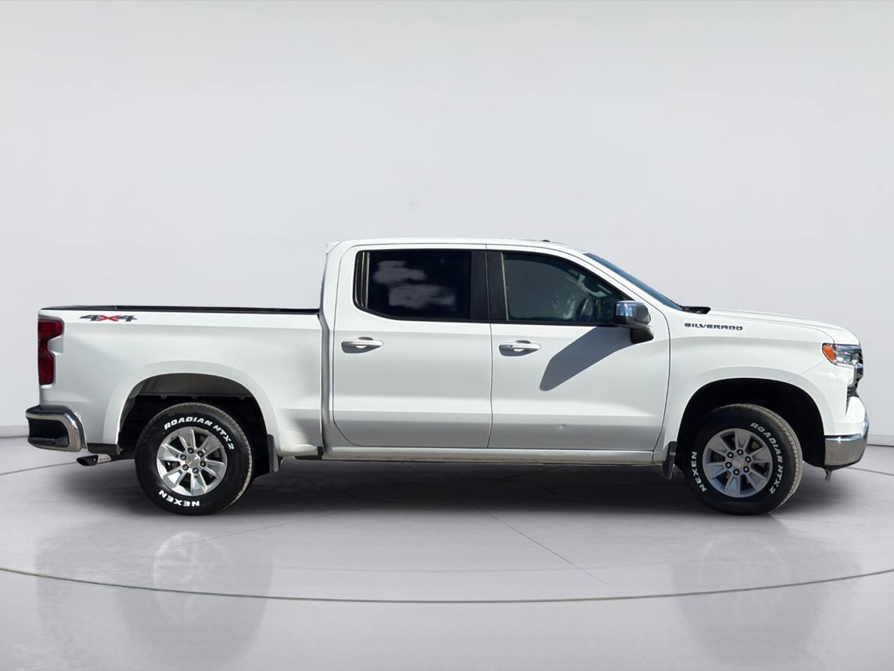 2025 Chevrolet Silverado 1500 LT1 Photo