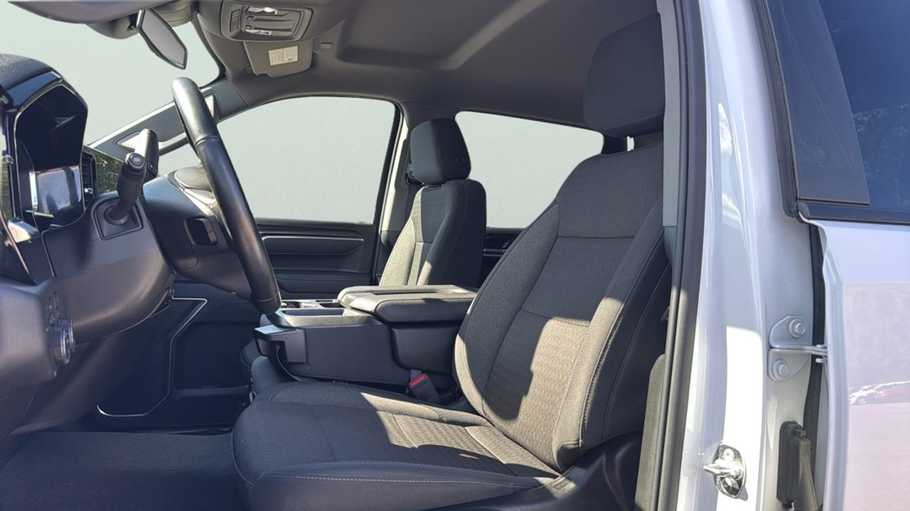 2025 Chevrolet Silverado 1500 LT1 Photo