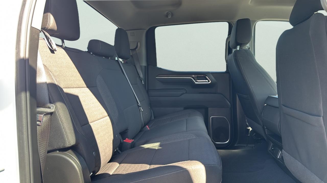 2025 Chevrolet Silverado 1500 LT1 Photo