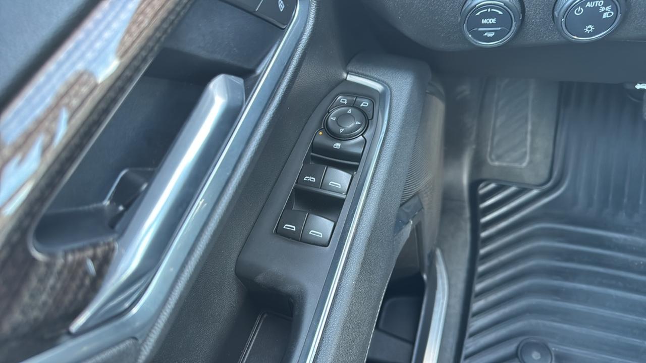2025 Chevrolet Silverado 1500 LT1 Photo