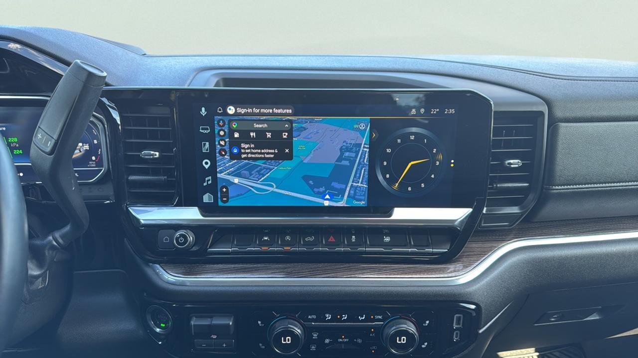2025 Chevrolet Silverado 1500 LT1 Photo