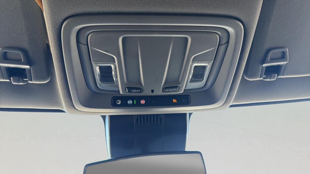 2025 Chevrolet Silverado 1500 LT1 Photo