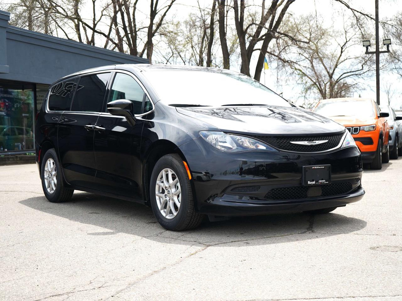2024 Chrysler Grand Caravan SXT, 3.6L, 7 SEATER Photo