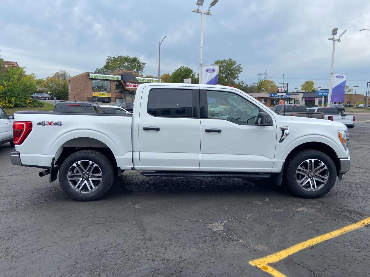 2022 Ford F-150 CREW 4X4 BLACK PACK NAV 20'S Photo