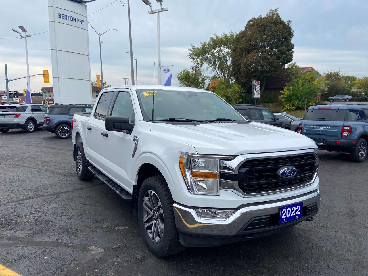 2022 Ford F-150 CREW 4X4 BLACK PACK NAV 20'S Photo