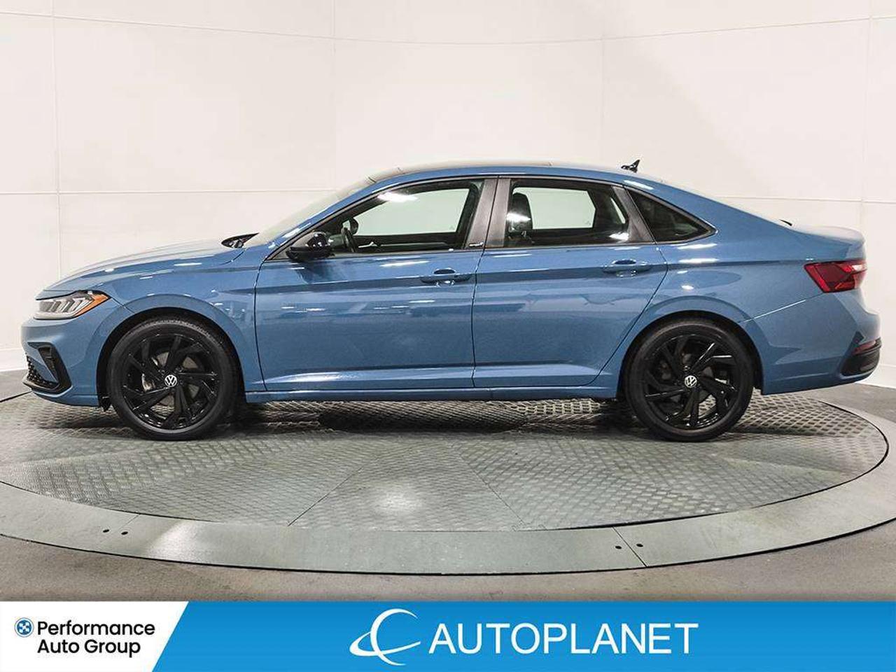2025 Volkswagen Jetta Comfortline, Sunroof, Back Up Cam, Apple CarPlay! Photo