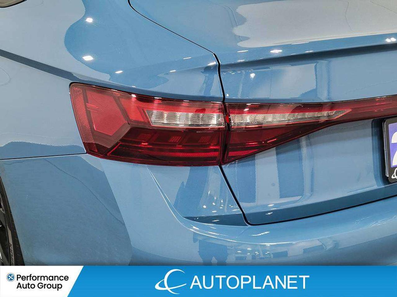 2025 Volkswagen Jetta Comfortline, Sunroof, Back Up Cam, Apple CarPlay! Photo