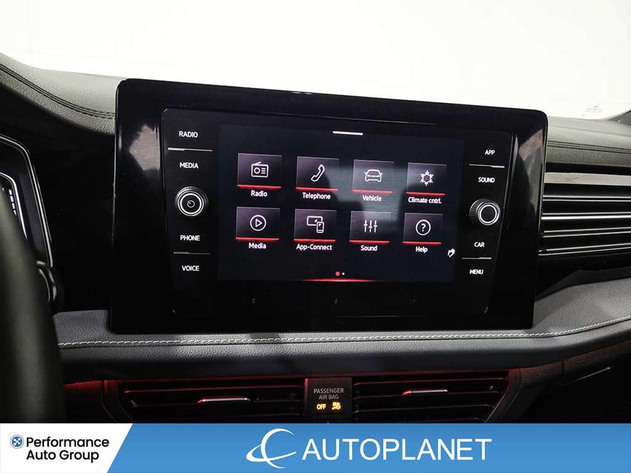 2025 Volkswagen Jetta Comfortline, Sunroof, Back Up Cam, Apple CarPlay! Photo