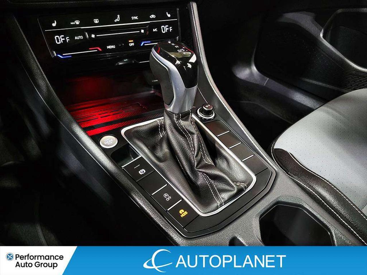 2025 Volkswagen Jetta Comfortline, Sunroof, Back Up Cam, Apple CarPlay! Photo