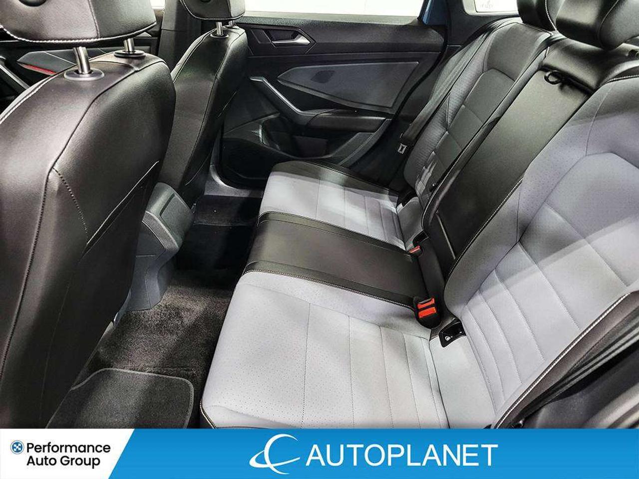 2025 Volkswagen Jetta Comfortline, Sunroof, Back Up Cam, Apple CarPlay! Photo