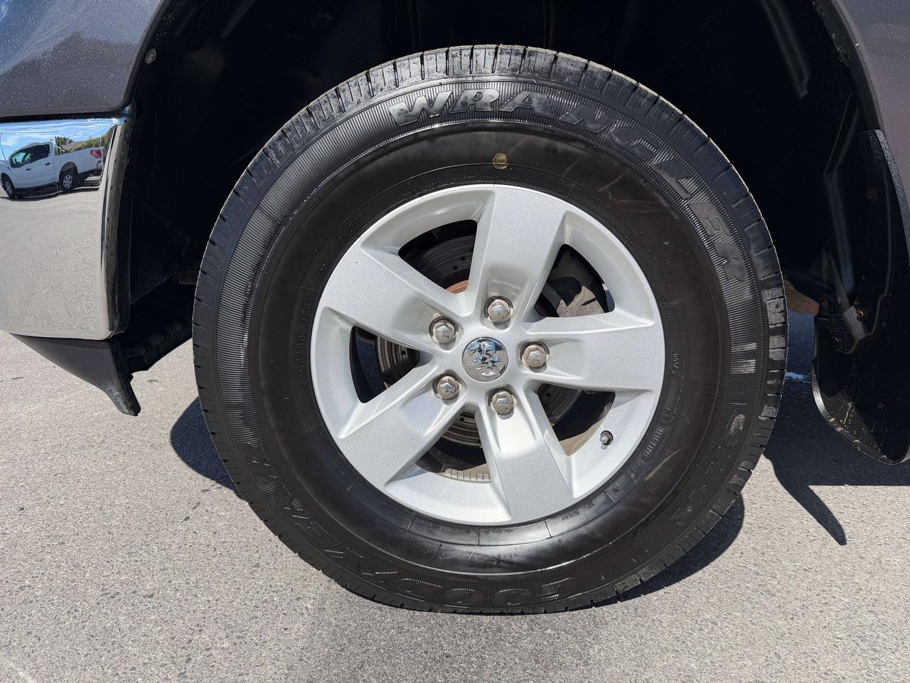 2017 RAM 1500 ST Photo1