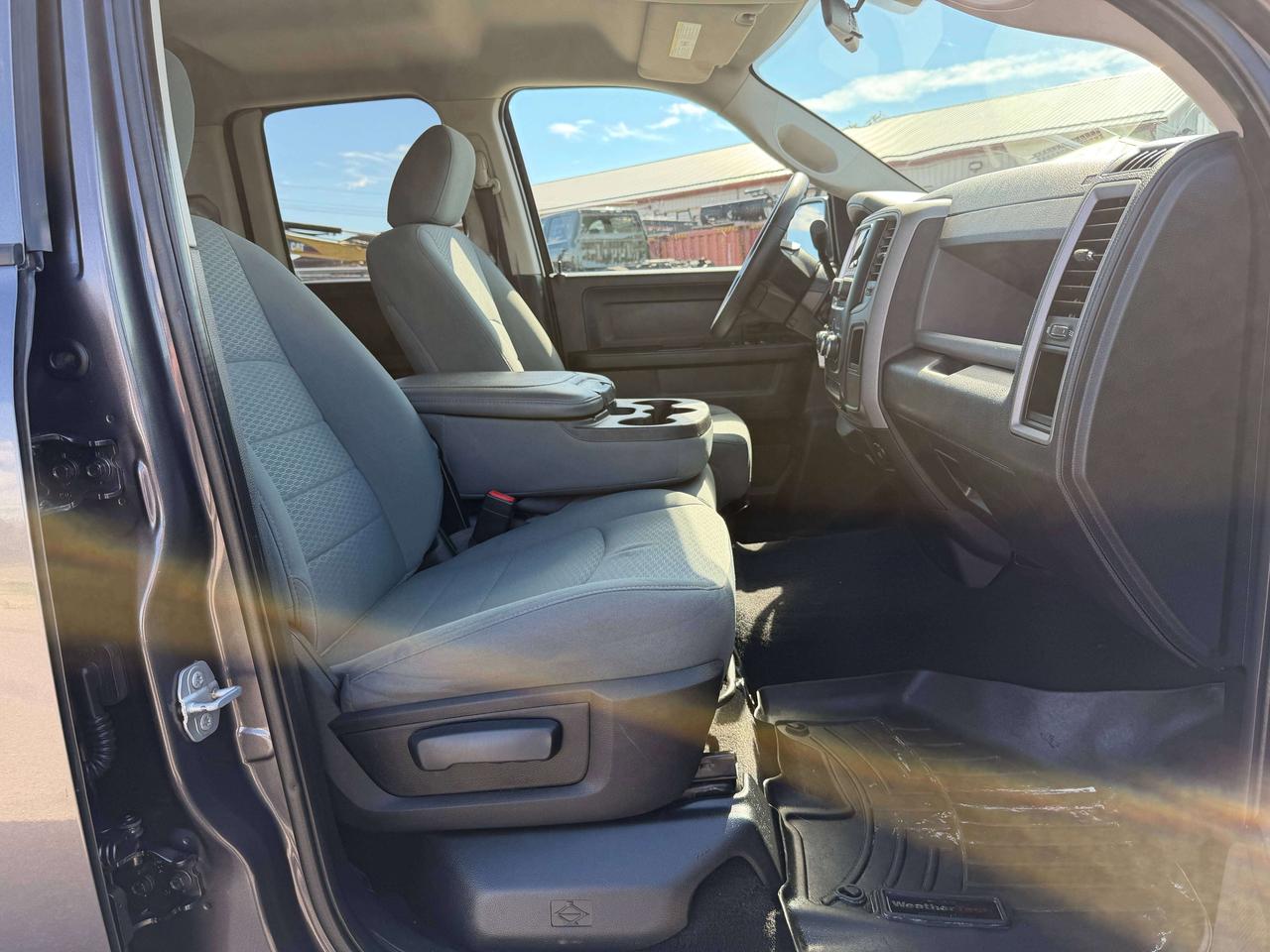 2017 RAM 1500 ST Photo