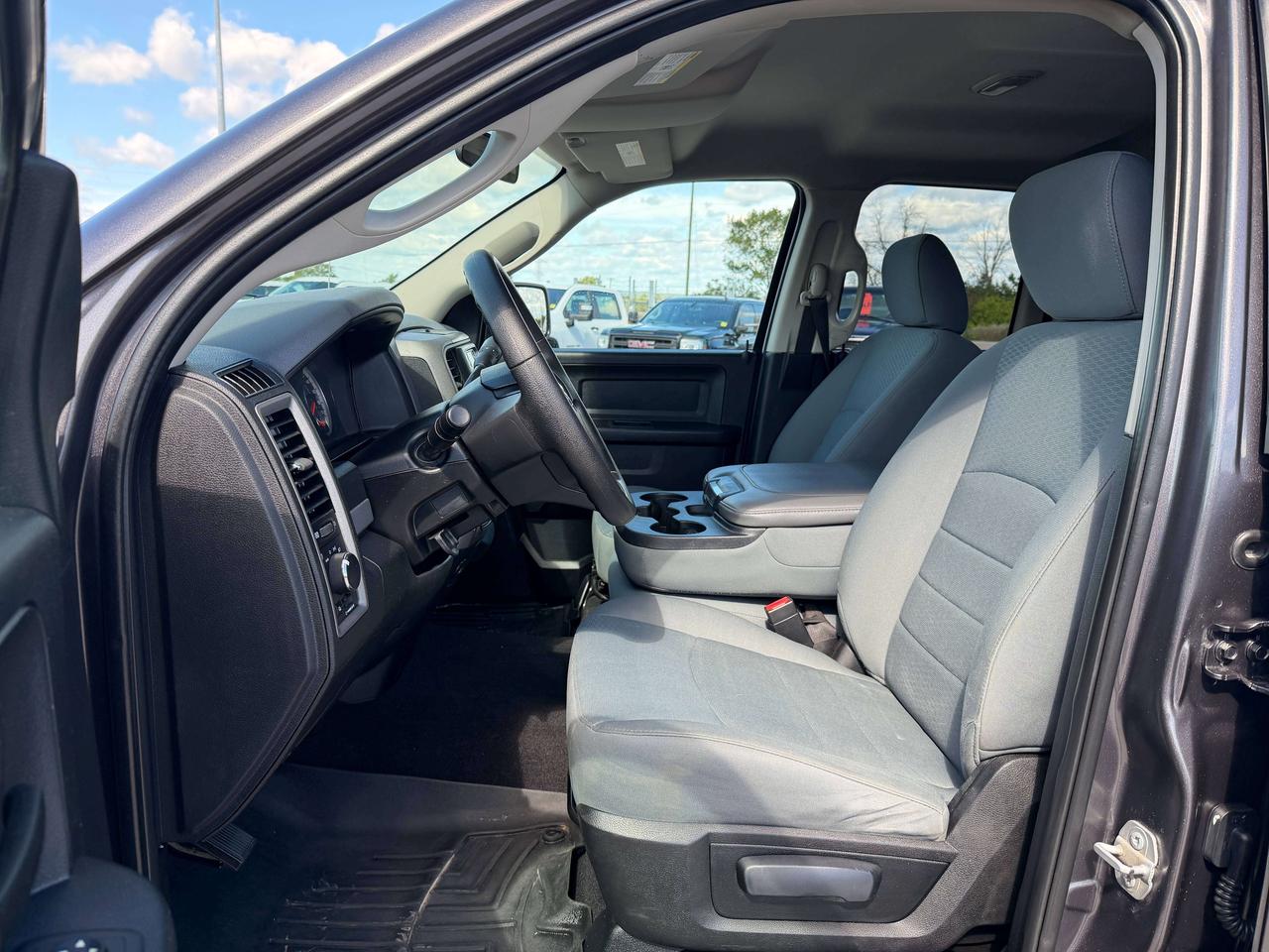 2017 RAM 1500 ST Photo